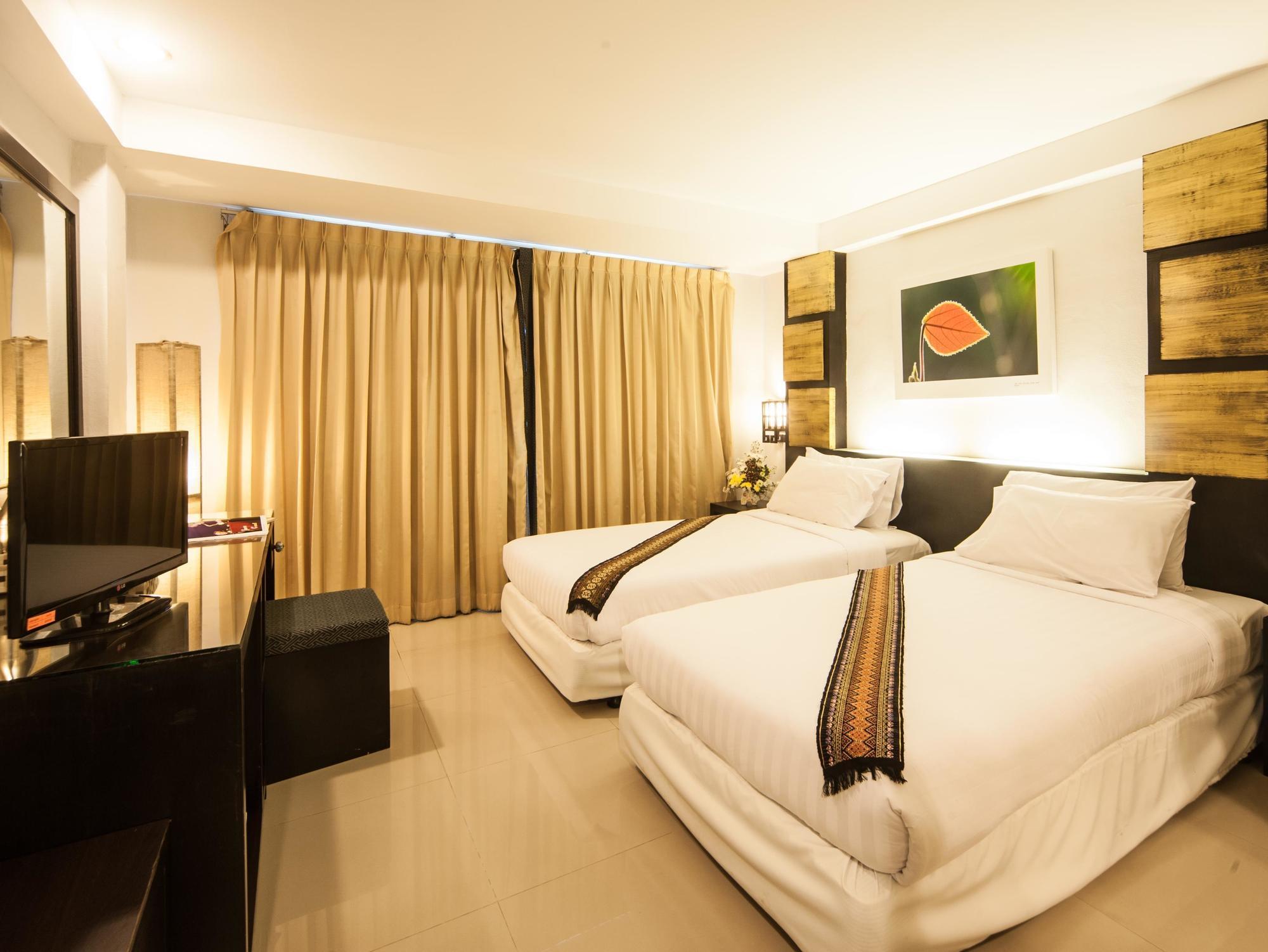 Crystal Inn Phuket Dış mekan fotoğraf