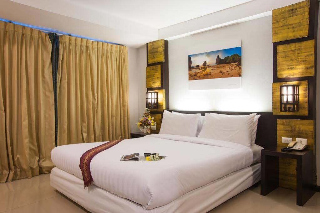 Crystal Inn Phuket Dış mekan fotoğraf