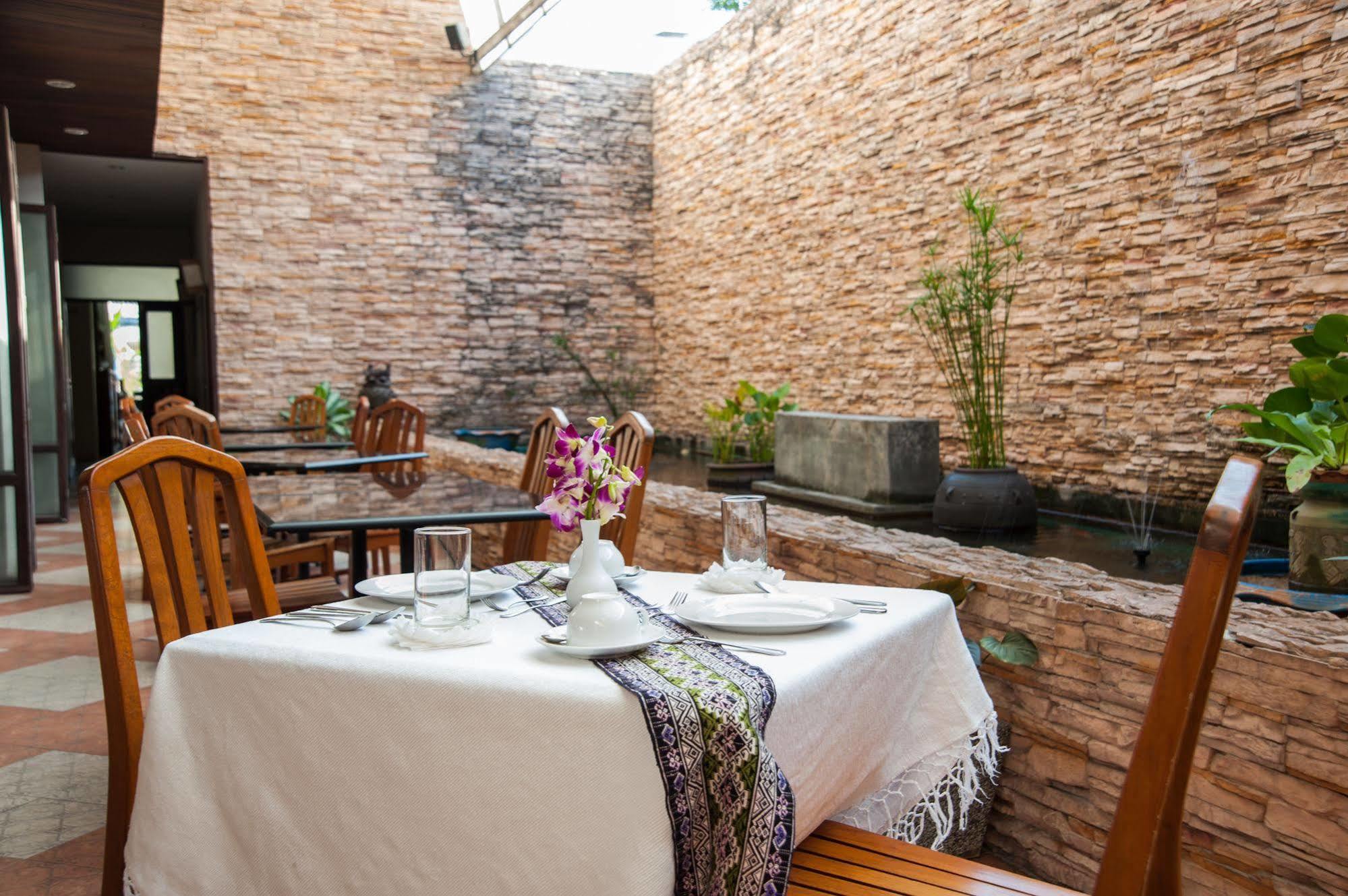Crystal Inn Phuket Dış mekan fotoğraf