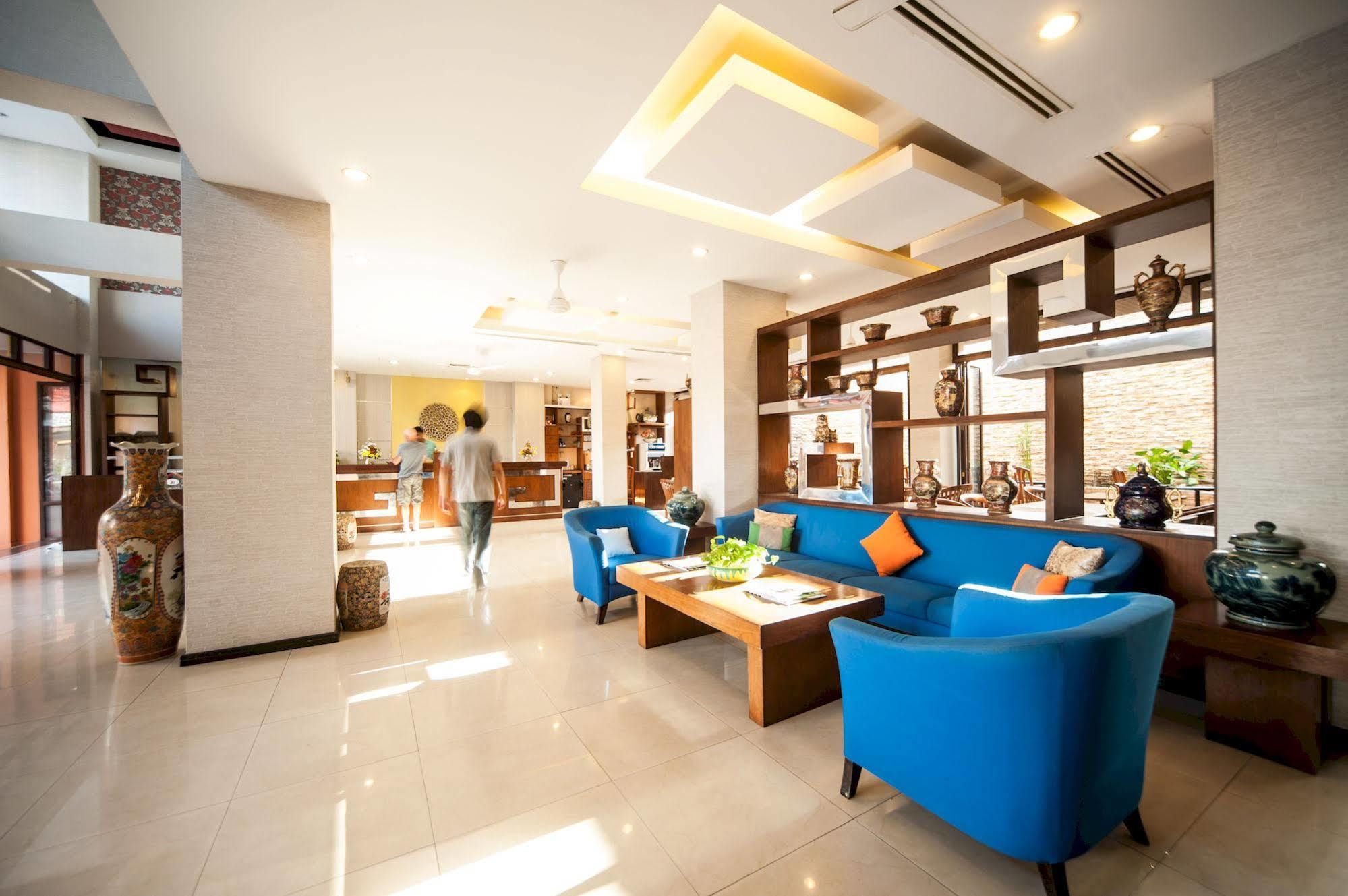 Crystal Inn Phuket Dış mekan fotoğraf