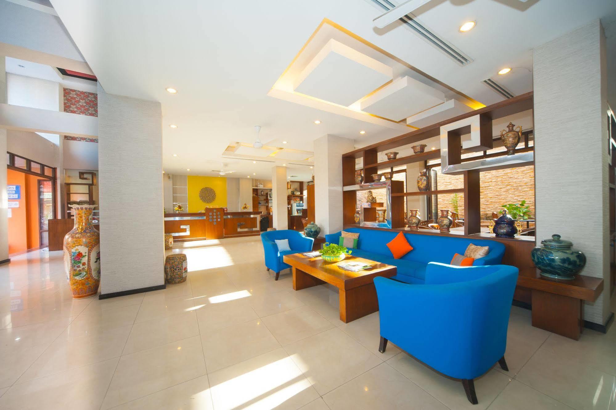 Crystal Inn Phuket Dış mekan fotoğraf