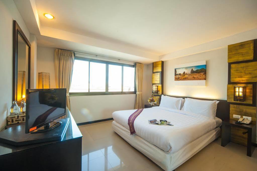 Crystal Inn Phuket Dış mekan fotoğraf